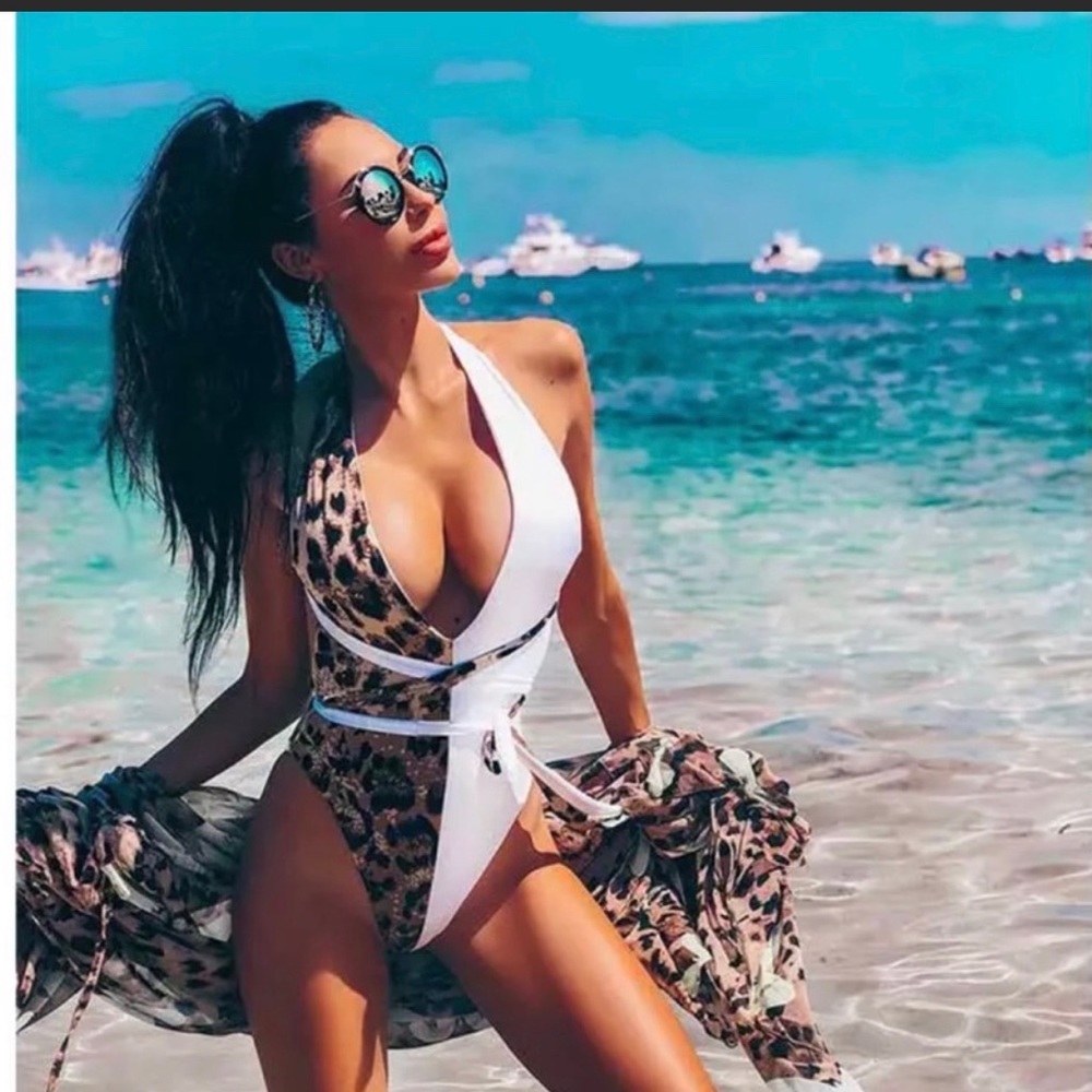 🔥Leopard print 1 Piece Swimsuit
